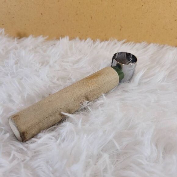 Vintage Corn Kernel Remover - Picture 2 of 4